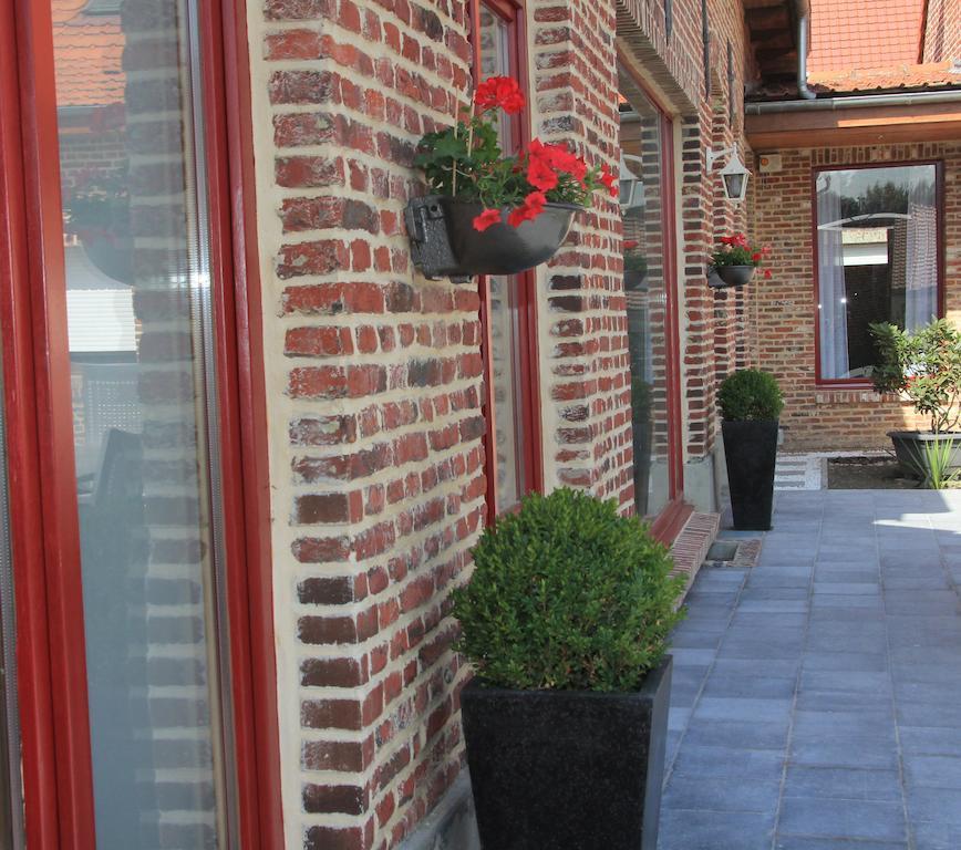 Au Coeur Des Hotes Steenvoorde Екстер'єр фото